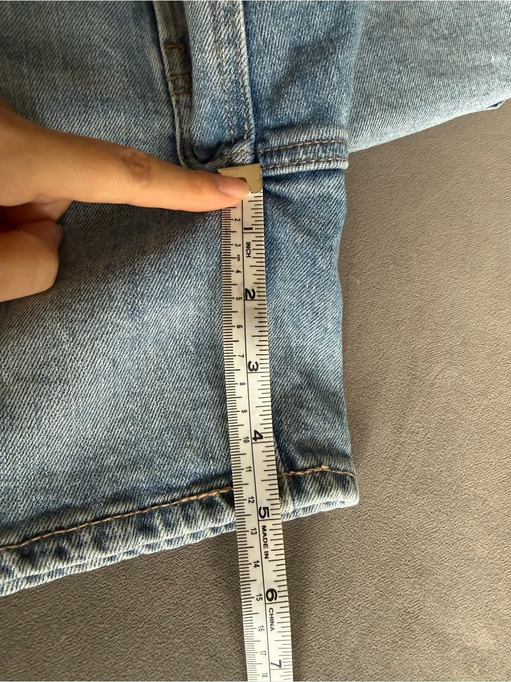 Old Navy Light Blue High-Waisted Baggy Jean Shorts size 4